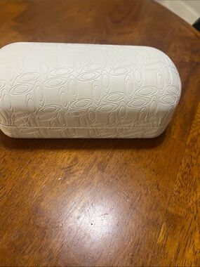 Embossed White Oakley Sunglasses Case